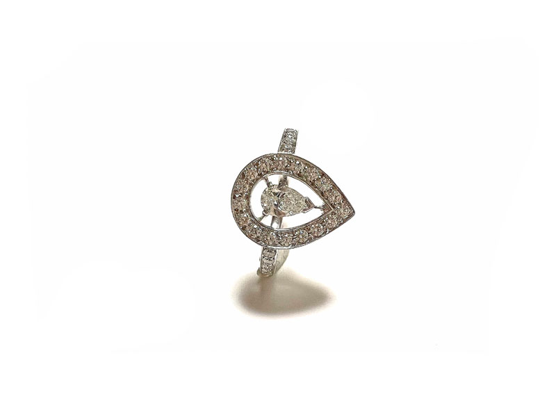 BOUCHERON　アバ 1Pペアシェイプダイヤ・ダイヤ リング