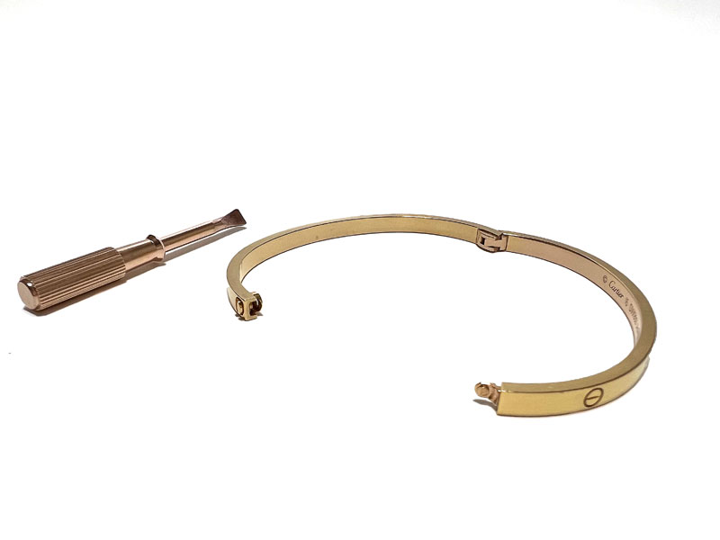 Cartier　Love ブレスレット、スモールモデル