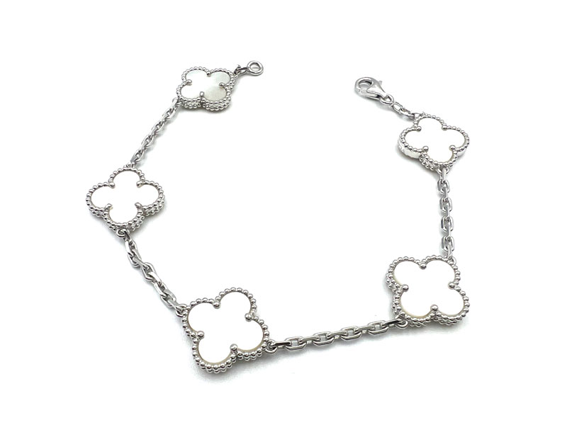 ヴァンクリーフ入荷しました！